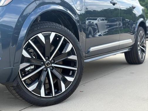 2025 Volvo XC90 Plug-In Hybrid T8 (2025.5) Ultra 7-Seater