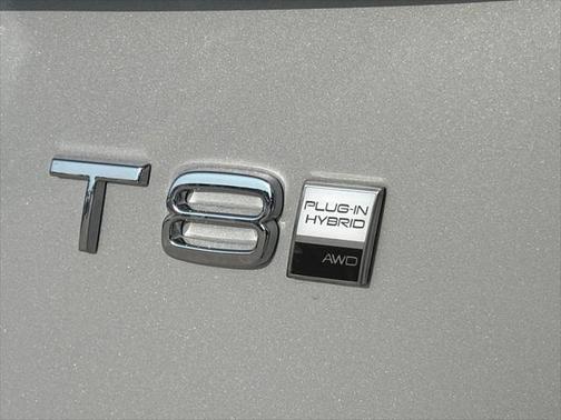 2025 Volvo XC90 Plug-In Hybrid T8 (2025.5) Plus 7-Seater