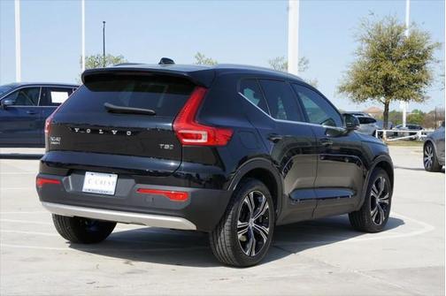 2022 Volvo XC40 T5 Inscription