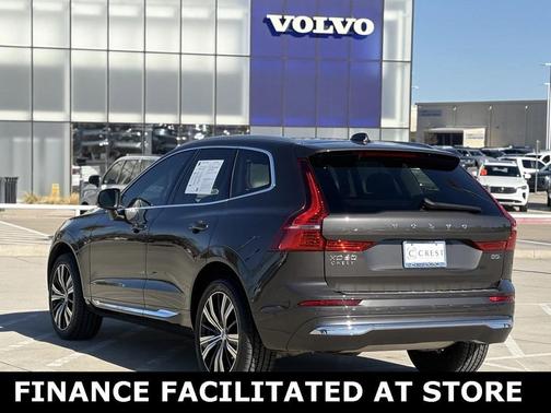 2023 Volvo XC60 B5 Plus Bright Theme