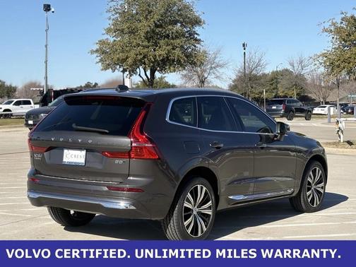 2023 Volvo XC60 B5 Plus Bright Theme