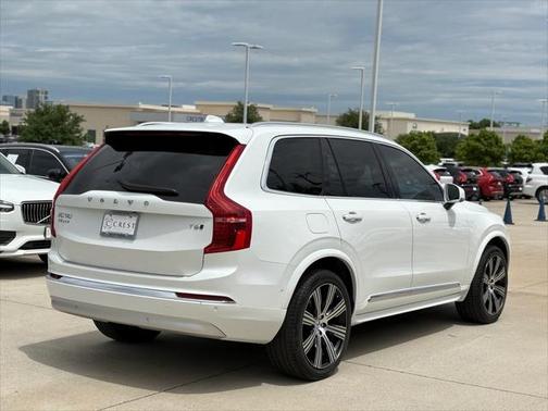 2022 Volvo XC90 T6 Inscription