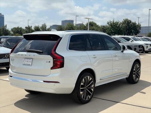 2026 Volvo XC90 B5 Core