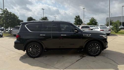 Mineral Black 2024 INFINITI QX80 Premium Select