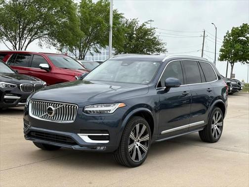 2024 Volvo XC90 B6 Plus Bright Theme