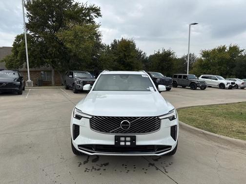 2025 Volvo XC90 B6 Plus 7-Seater