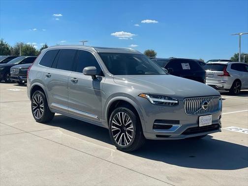 2025 Volvo XC90 Plug-In Hybrid T8 Plus 7-Seater