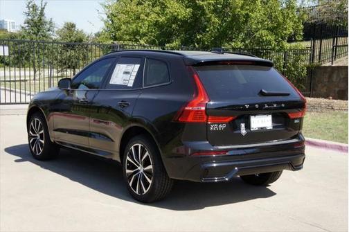 2025 Volvo XC60 B5 Plus