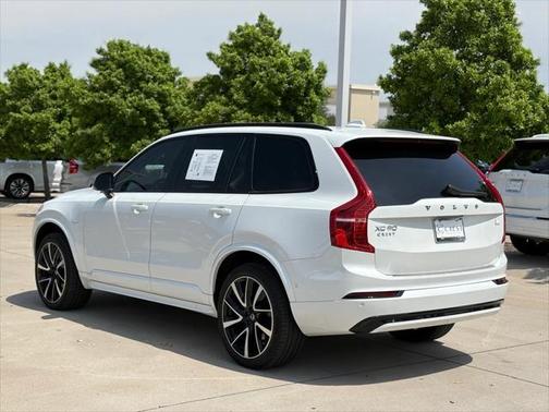 2023 Volvo XC90 Recharge Plug-In Hybrid T8 Plus Dark Theme 7 Passenger