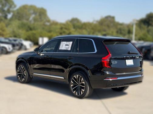 Onyx Black 2027 Volvo XC90 B6 Plus 6-Seater