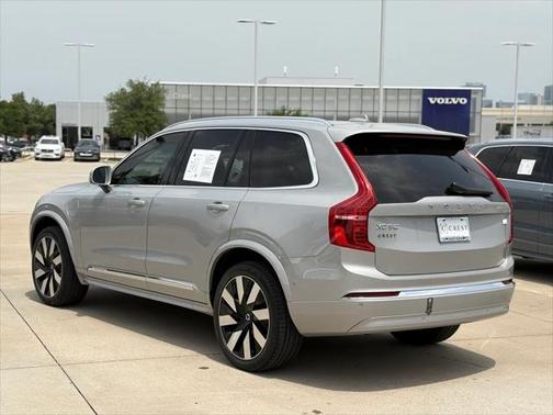 2023 Volvo XC90 Recharge Plug-In Hybrid Ultimate
