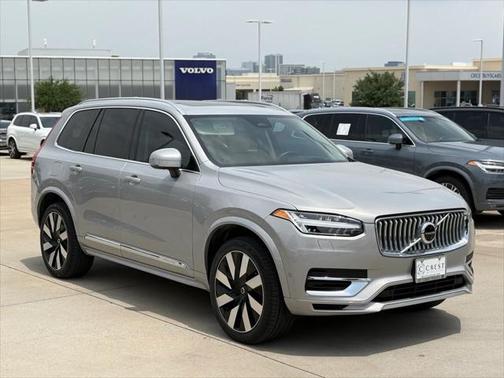 2023 Volvo XC90 Recharge Plug-In Hybrid Ultimate