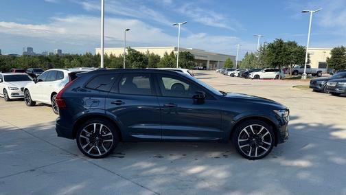 Denim Blue Metallic 2025 Volvo XC60 B5 Ultra