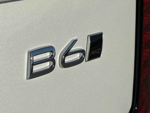 2026 Volvo XC90 B6 Plus 6-Seater