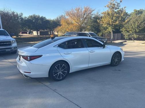 2023 Lexus ES 350 Luxury