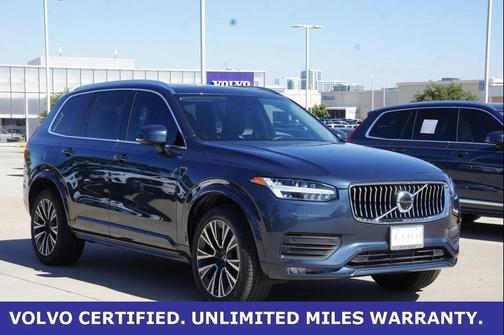 2022 Volvo XC90 T5 Momentum