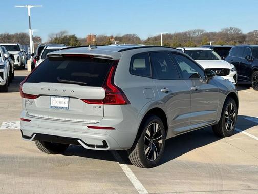 2026 Volvo XC60 B5 Core