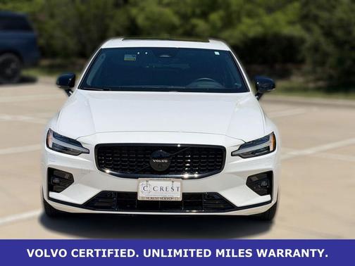Crystal White Metallic 2024 Volvo S60 B5 Plus Black Edition