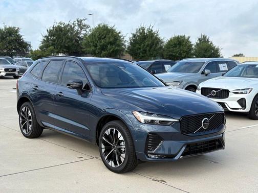 Denim Blue 2026 Volvo XC60 B5 Plus