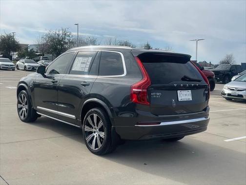 2025 Volvo XC90 Plug-In Hybrid T8 Ultra 6-Seater