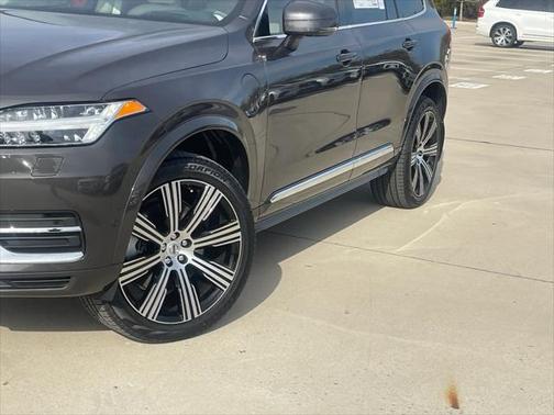 2025 Volvo XC90 Plug-In Hybrid T8 Ultra 6-Seater