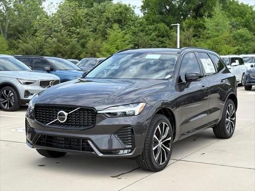 2025 Volvo XC60 B5 Plus