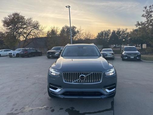 2023 Volvo XC90 Recharge Plug-In Hybrid T8 Plus Bright Theme 7 Passenger