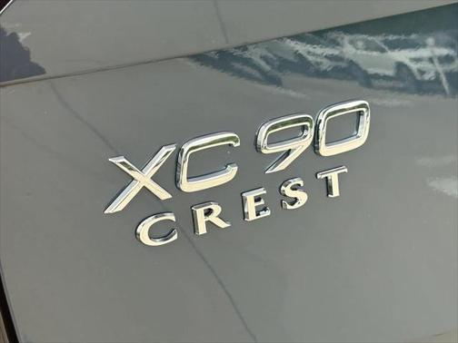 2026 Volvo XC90 T8 Plus 7-Seater