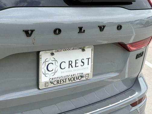 Vapour Grey 2026 Volvo XC60 B5 Ultra Black Edition