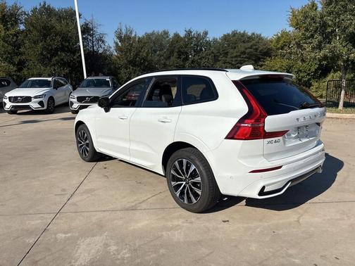 2025 Volvo XC60 B5 Plus