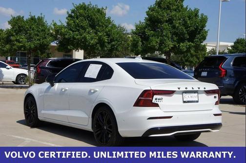 2024 Volvo S60 Recharge Plug-In Hybrid T8 Plus Black Edition