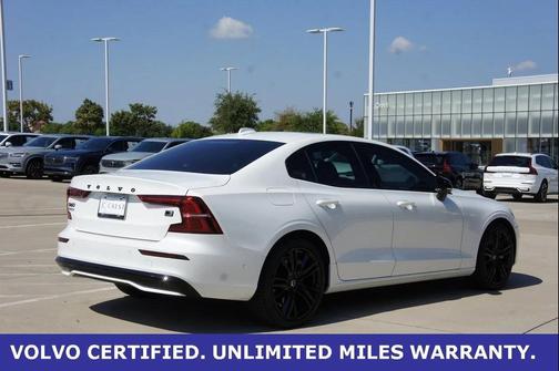 2024 Volvo S60 Recharge Plug-In Hybrid T8 Plus Black Edition