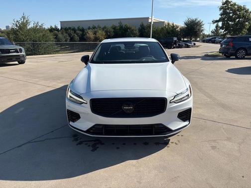 2024 Volvo S60 Recharge Plug-In Hybrid T8 Plus Black Edition