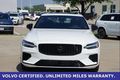 2024 Volvo S60 Recharge Plug-In Hybrid T8 Plus Black Edition