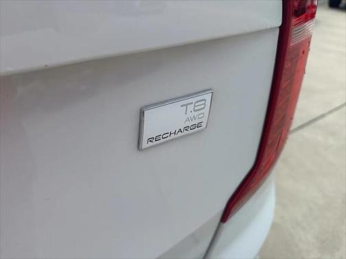 2022 Volvo XC90 Recharge Plug-In Hybrid T8 Inscription 6 Passenger