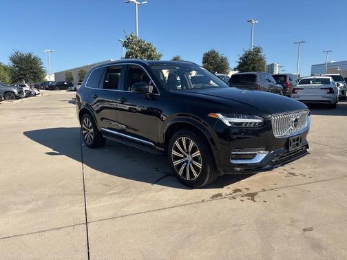 2025 Volvo XC90 B6 Plus 7-Seater