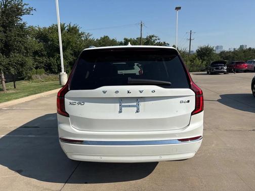 2025 Volvo XC90 B6 Plus 7-Seater