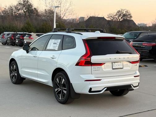 2026 Volvo XC60 B5 Core