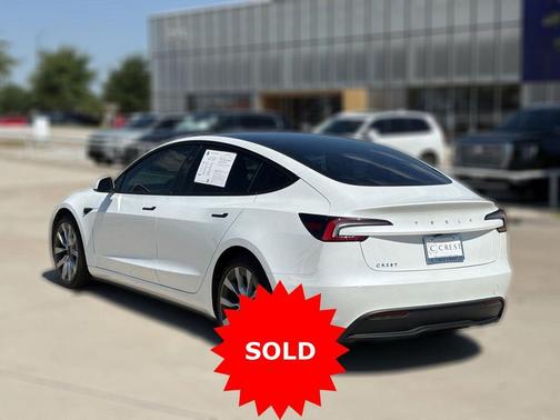 Pearl White Multi-Coat 2024 Tesla Model 3 Long Range