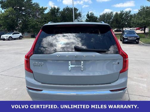 Vapour Gray Metallic 2024 Volvo XC90 B6 Plus Bright Theme