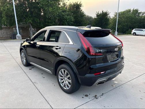 Stellar Black Metallic 2023 Cadillac XT4 Premium Luxury
