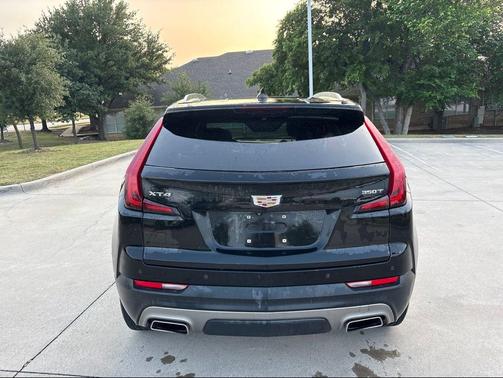 Stellar Black Metallic 2023 Cadillac XT4 Premium Luxury