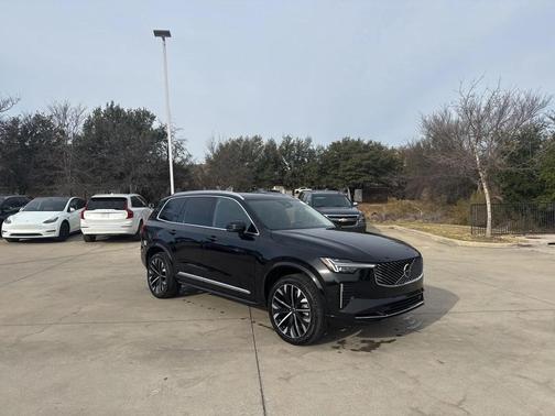 2025 Volvo XC90 B6 Plus 7-Seater