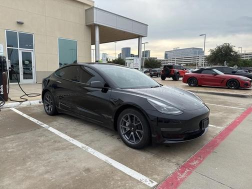 2023 Tesla Model 3 Standard Range