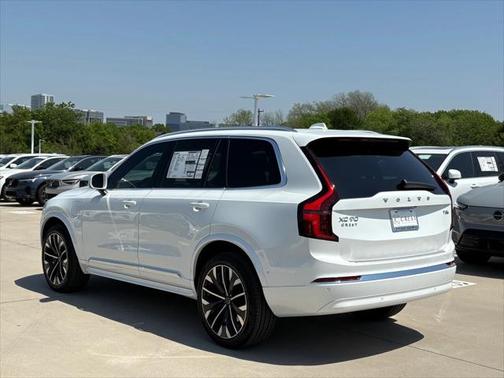 2025 Volvo XC90 Plug-In Hybrid T8 (2025.5) Plus 7-Seater