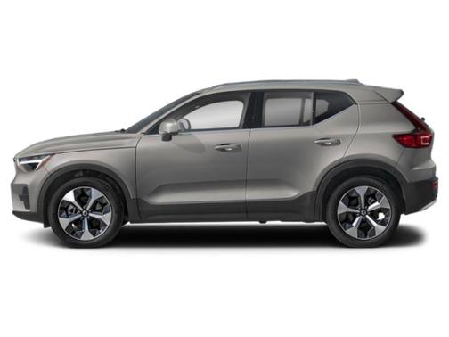 2025 Volvo XC40 B5 Ultra Bright Theme