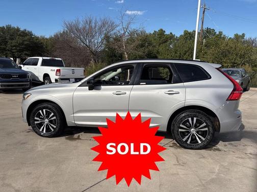 2025 Volvo XC60 B5 AWD