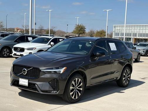 2025 Volvo XC60 B5 AWD