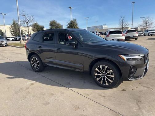 2025 Volvo XC60 B5 AWD