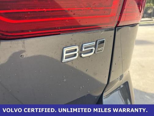 2025 Volvo XC60 B5 AWD